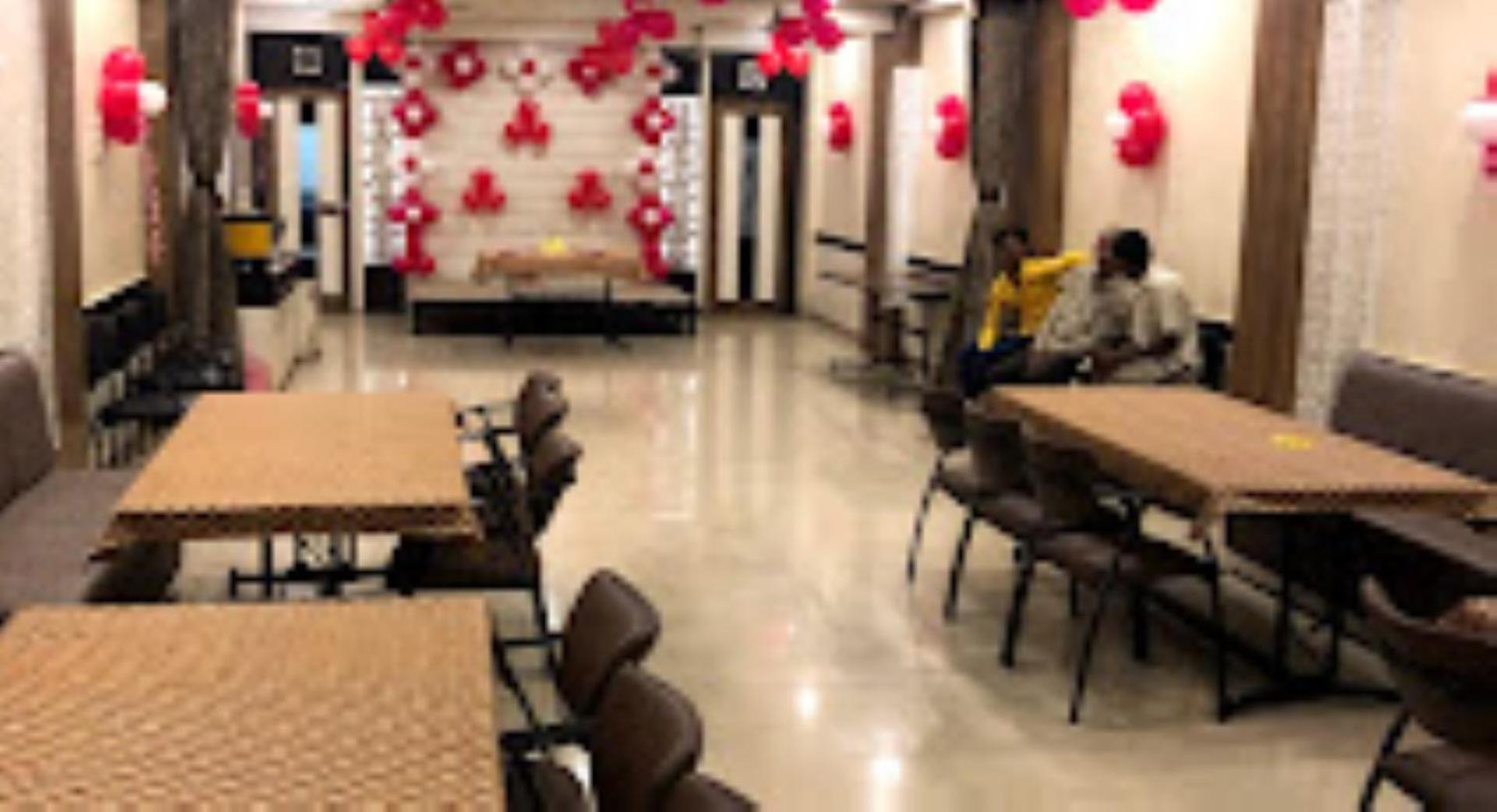 Hotel Pritam Palace , Dhule 외부 사진